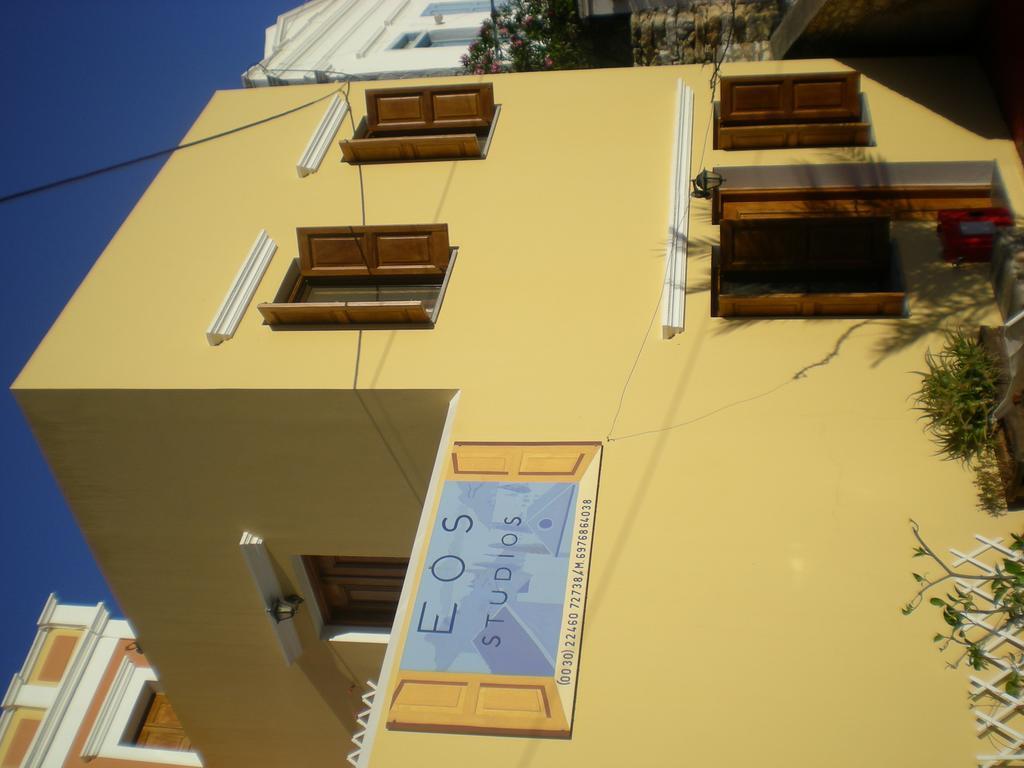 Eos Studios Simi Exterior foto